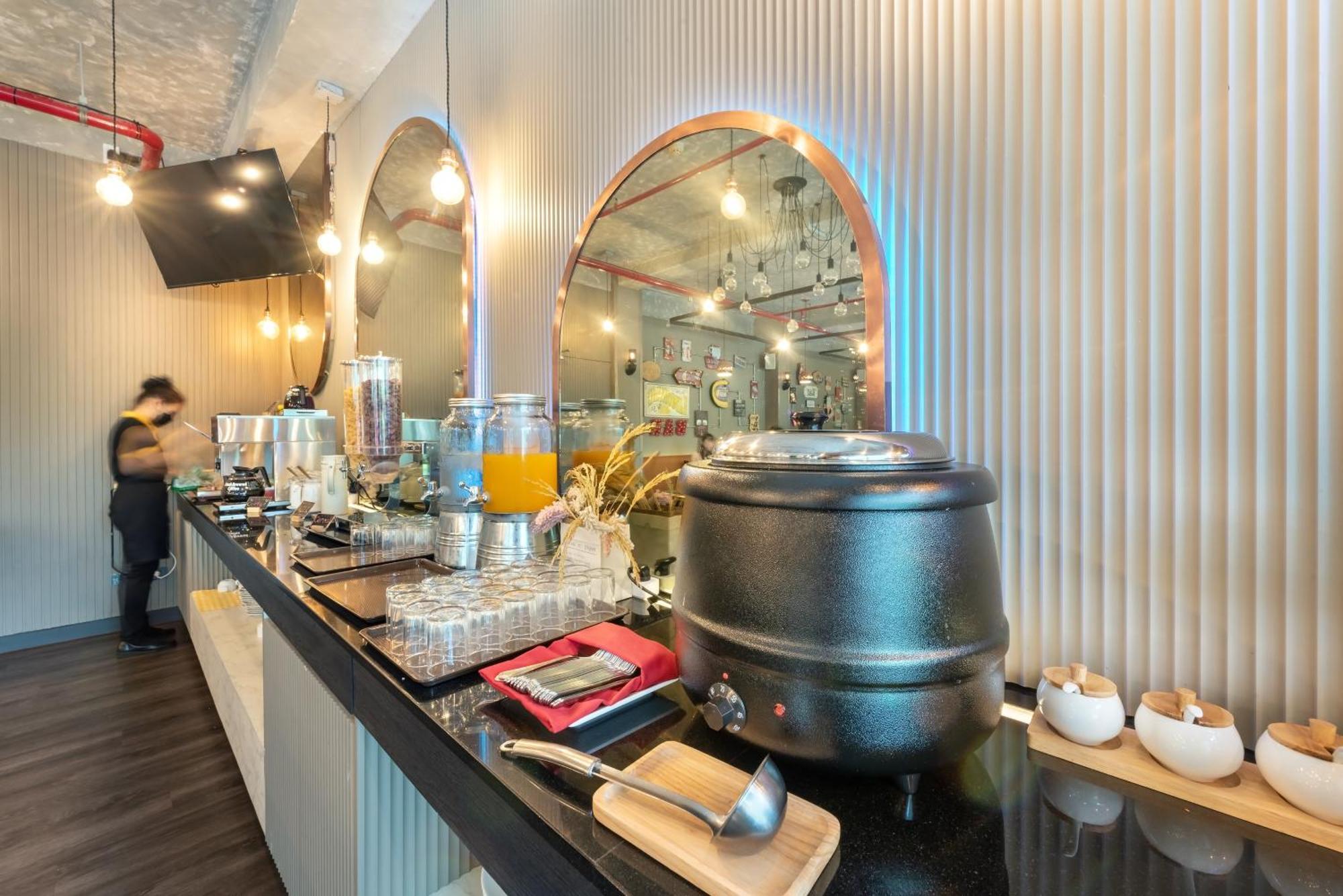 Qiu Hotel Sukhumvit Sha Plus Bangkok Eksteriør bilde